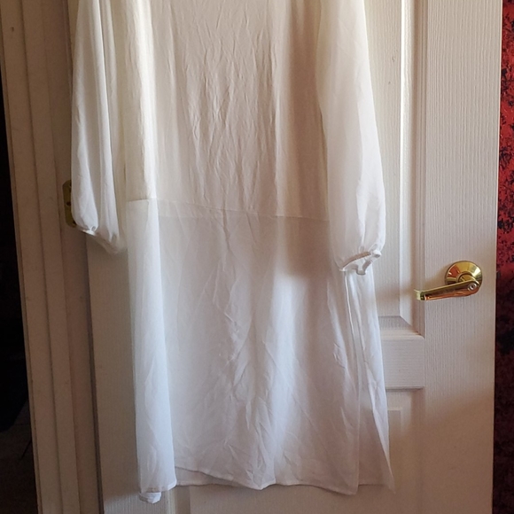 Perfect Cover up for Beach or pool - Picture 3 of 5